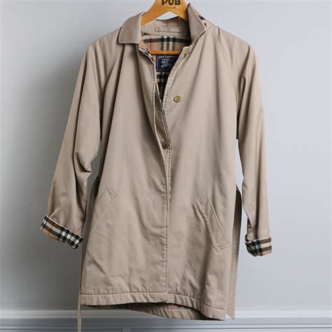 burberry jacka dam|Burberry trench coat.